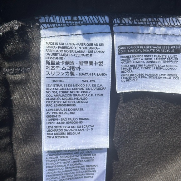 Levi's Men's Dark Denim Jacket - Picture 6 of 10